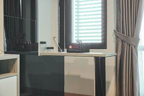 Luxurious Studio at Capitol Suites Apartment