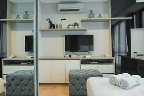 Luxurious Studio at Capitol Suites Apartment