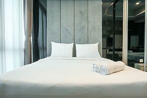 Luxurious Studio at Capitol Suites Apartment