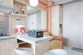 Homey and Fresh 2BR Green Pramuka Apartment