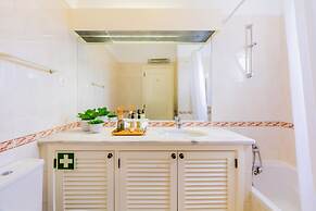 Clube Albufeira, Family Holidays with Pool View