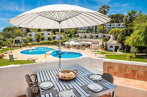 Clube Albufeira, Sunny Oasis with Pool View