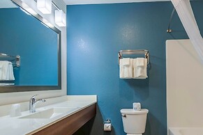 WoodSpring Suites Jacksonville - South