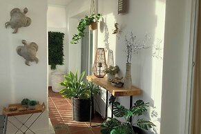 Pool Apt Calahonda 2 With Sea View