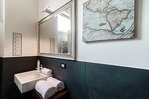 MyHomeInComo - Art Design Suites