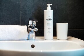 MyHomeInComo - Art Design Suites