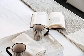 MyHomeInComo - Art Design Suites