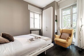 MyHomeInComo - Art Design Suites