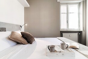 MyHomeInComo - Art Design Suites