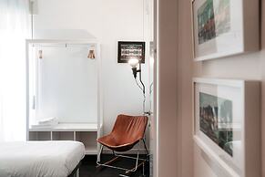 MyHomeInComo - Art Design Suites