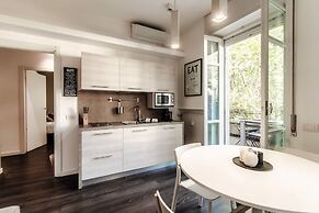 MyHomeInComo - Art Design Suites