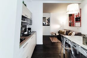 MyHomeInComo - Art Design Suites