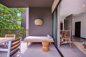 Botanika Osa Peninsula, Curio Collection by Hilton