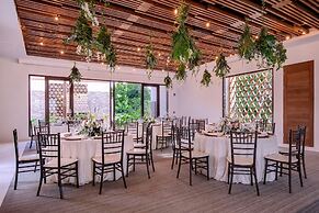 Botanika Osa Peninsula, Curio Collection by Hilton