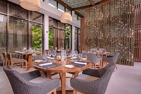 Botanika Osa Peninsula, Curio Collection by Hilton