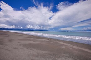 Botanika Osa Peninsula, Curio Collection by Hilton