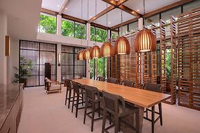 Botanika Osa Peninsula, Curio Collection by Hilton