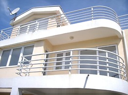 Spectacular sea View 4-bed Duplex Apartment