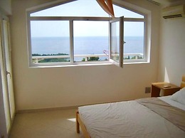 Spectacular sea View 4-bed Duplex Apartment