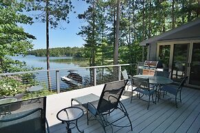 Serenity on Lake Owen