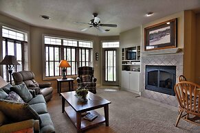 Unit 411a 1 BD/ 1 BA Condo