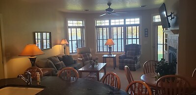 Unit 411a 1 BD/ 1 BA Condo