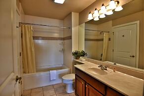 Unit 302 2 BD/ 2 BA Condo