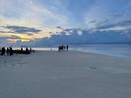 Alafehi Retreat - Private 3-Bedroom Villa with Pool