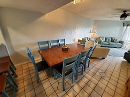 Island Housse F229