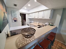 Island Housse F229