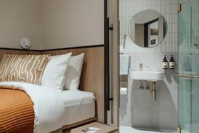 Aerotel Sydney - Inside International Terminal Airport