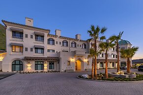 Cambria Hotel Calabasas - Malibu