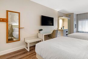 Cambria Hotel Calabasas - Malibu