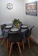 The Old Paint Shop Apartment - Centrally Situated