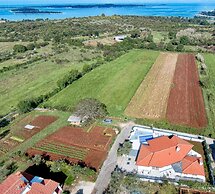 Stunning 3-bedroom Villa With a Private Pool-pula