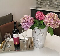 A1 - Modern apt With Balcony, sea View & Parking