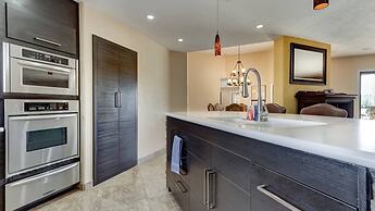 Fountain Hills Gem With Pool and Great Views!