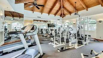 Executive 2 Bdrm Condo in the Heart of Biltmore!