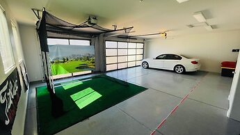 Luxury Contemporary Sanctuary w/ Pool and Views!