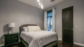 Luxury Contemporary Sanctuary w/ Pool and Views!