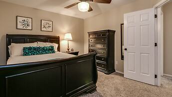 Spectacular Golf Course Home With Pool and Views!
