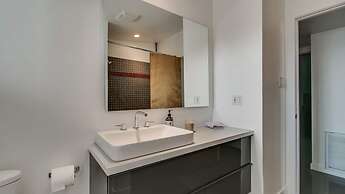 Mid-century Modern W/backyard Oasis, Putting Green