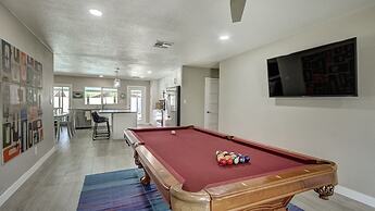 Tempe Remodel w/ Sparkling Pool and Game Room!
