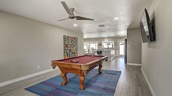 Tempe Remodel w/ Sparkling Pool and Game Room!