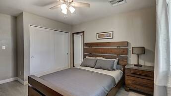 Tempe Remodel w/ Sparkling Pool and Game Room!