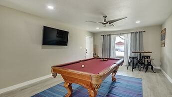 Tempe Remodel w/ Sparkling Pool and Game Room!