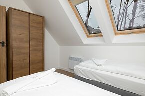 Zielona 11 Apartments by Renters