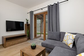 Zielona 11 Apartments by Renters