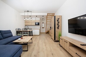 Zielona 11 Apartments by Renters