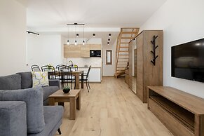 Zielona 11 Apartments by Renters